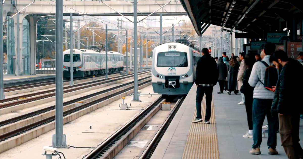 Marmaray'da İntihar Girişimi: Seferlerde Büyük Aksamalar Yaşanıyor