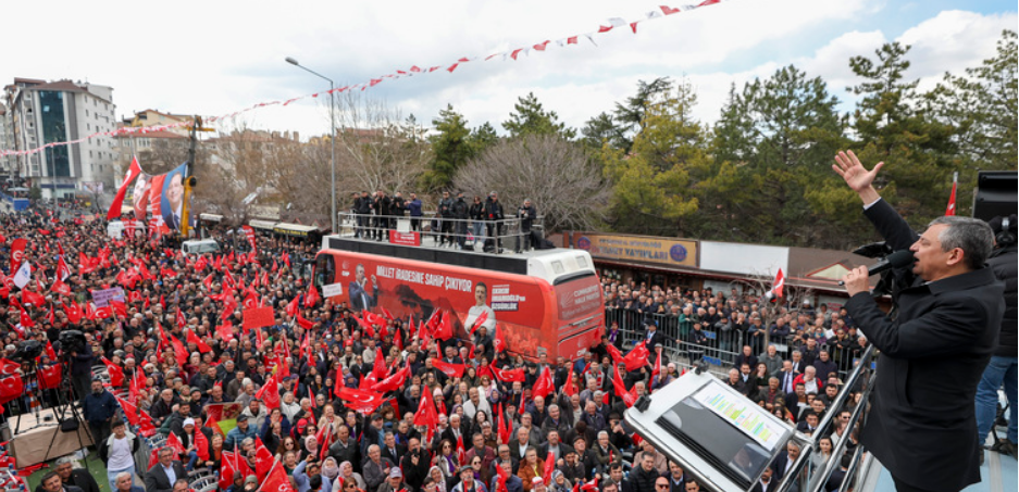 Cumhuriyet Halk Partisi Genel Başkanı Özgür Özel: “Emekliler, Çalışanlar İçin Ara Zam; Demokrasi İçin Ara Seçim Şarttır”