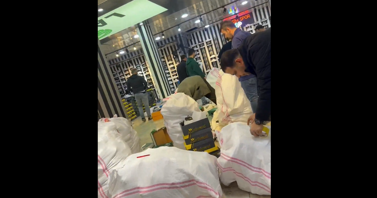 Taksim’de Sahte Ayakkabı Operasyonu: Ürünlere El Konuldu