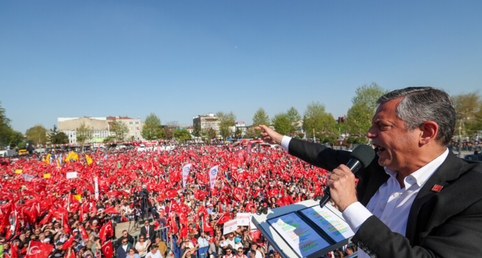 Özgür Özel’den Sakarya’da Sert Mesaj: 