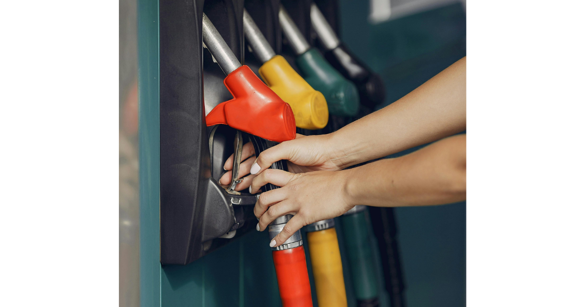 Akaryakıt Fiyatları: Benzine İndirim Geldi!