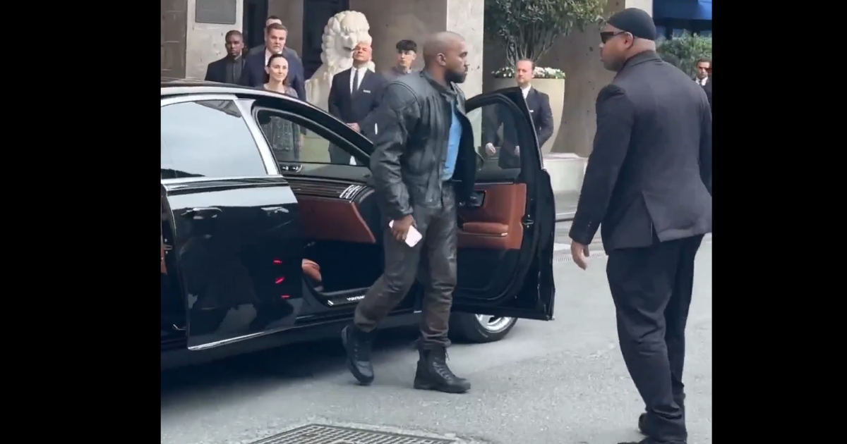 Kanye West'in Türkiye Ziyaretinde Hayranlarını Hayal Kırıklığına Uğratan Tavır