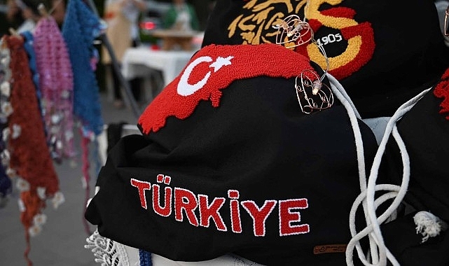 Kemer'de ″Üreten ev hanımları″ kermesi