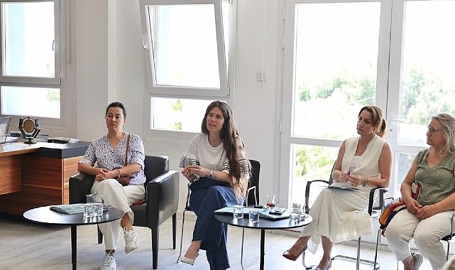 Başkan Lâl Denizli, Halk Günü buluşmalarında vatandaşları dinlemeye devam ediyor