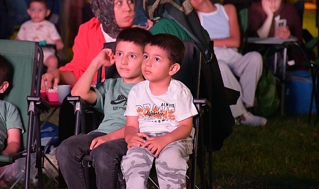 İznik'te Yaz Akşamları Çocukların Neşesiyle Renkleniyor